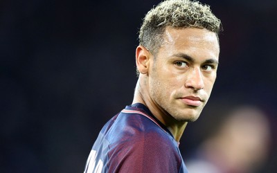 DP体育动态-亚马尔凌空抽射破门